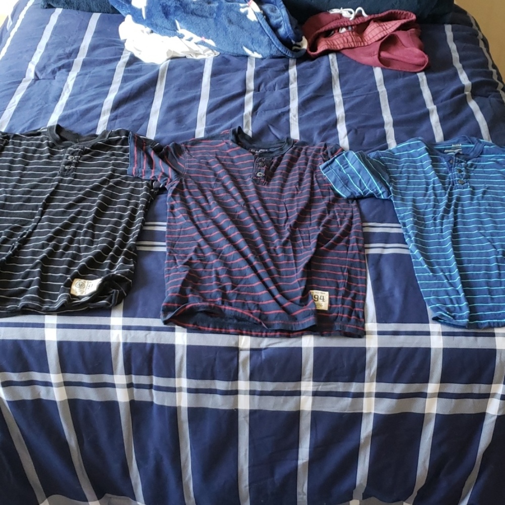 Men's old navy short sleeve Henleys
